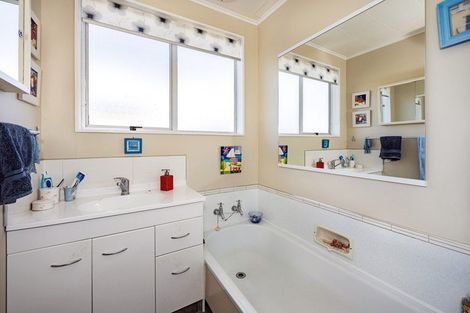 Photo of property in 8b Kenilworth Road, Oamaru North, Oamaru, 9400