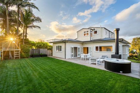 Photo of property in 76 West End Road, Westmere, Auckland, 1022