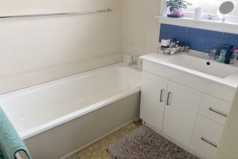 Photo of property in 1/78 Saint James Avenue, Papanui, Christchurch, 8053