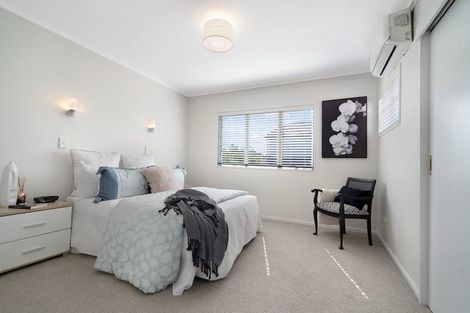 Photo of property in 9 Central Park Drive, Te Atatu South, Auckland, 0610