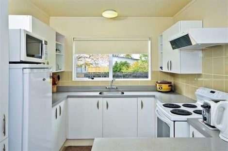 Photo of property in 34 Oxford Street, Fairfield, Hamilton, 3214