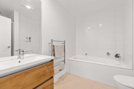 Photo of property in 14 Harlow Crescent, Glen Innes, Auckland, 1072