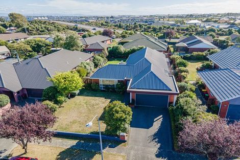 Photo of property in 16 Fuchsia Place, Halswell, Christchurch, 8025