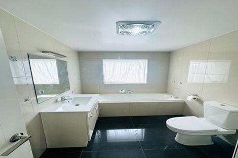 Photo of property in 5 Aster Place, Flat Bush, Auckland, 2019