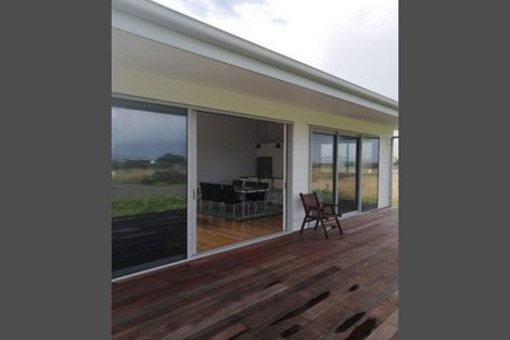 Photo of property in 58 Anglers Avenue, Warea, New Plymouth, 4381