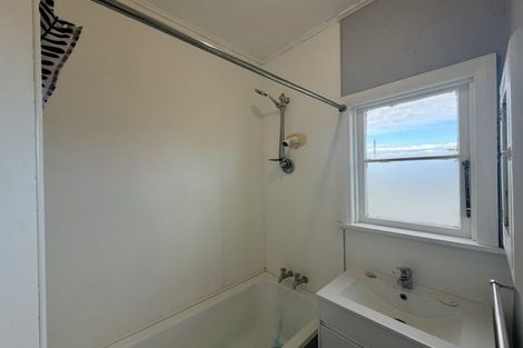 Photo of property in 3 Daniell Street, Bulls, 4818