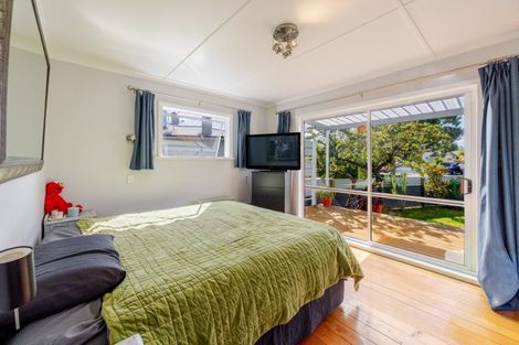 Photo of property in 30 Francis Drake Street, Waipukurau, 4200