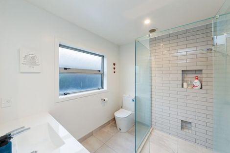 Photo of property in 25 Medallion Court, Kelvin Grove, Palmerston North, 4414