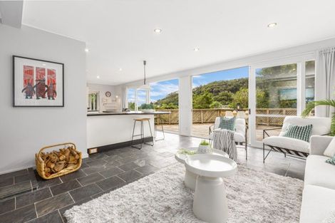 Photo of property in 12 Whiorau Grove, Lowry Bay, Lower Hutt, 5013