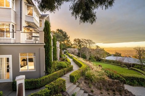 Photo of property in 141 Hackthorne Road, Cashmere, Christchurch, 8022