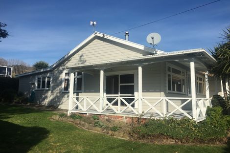 Photo of property in 12 Wharfdale Street, Macandrew Bay, Dunedin, 9014