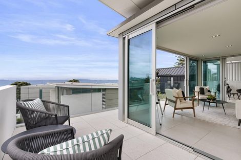 Photo of property in 11a Bournemouth Terrace, Murrays Bay, Auckland, 0630