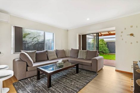 Photo of property in 4 Otago Place, Favona, Auckland, 2024