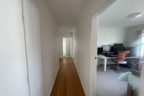 Photo of property in 17 Kelkirk Street, Kelston, Auckland, 0602