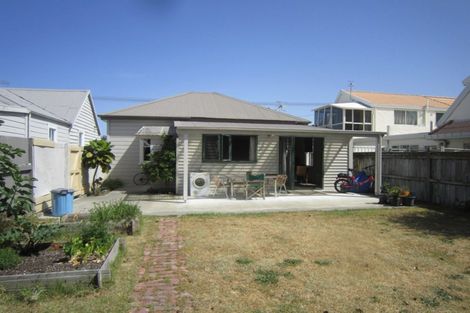 Photo of property in 13-14 Meeanee Quay, Westshore, Napier, 4110