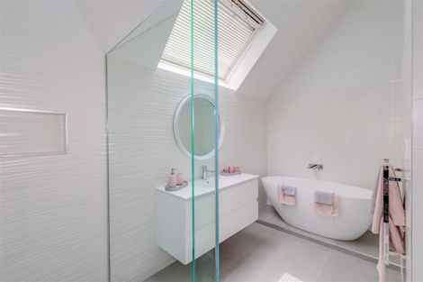 Photo of property in 2/23 Hamilton Avenue, Ilam, Christchurch, 8041