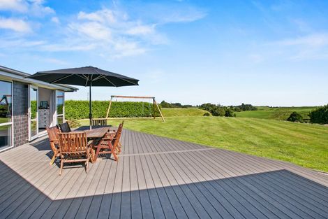 Photo of property in 169 Upper Pitone Road, Pitone, New Plymouth, 4374