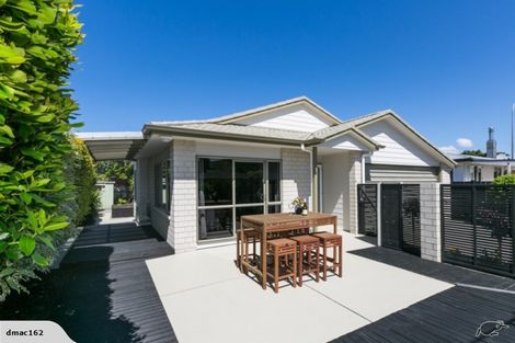 Photo of property in 4 West Place, Greenmeadows, Napier, 4112