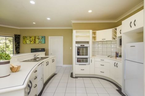 Photo of property in 5 Kilkenny Place, Fitzherbert, Palmerston North, 4410