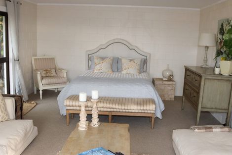 Photo of property in 26 Bay View Road, Cable Bay, 0420