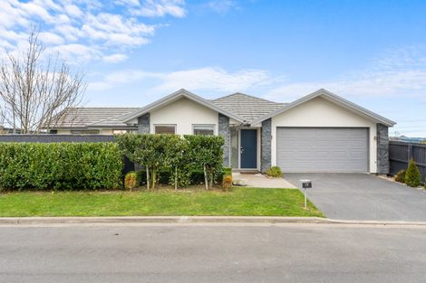 Photo of property in 19 Maka Lane, Halswell, Christchurch, 8025