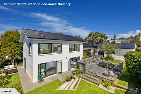 Photo of property in 1 View Road, Campbells Bay, Auckland, 0630