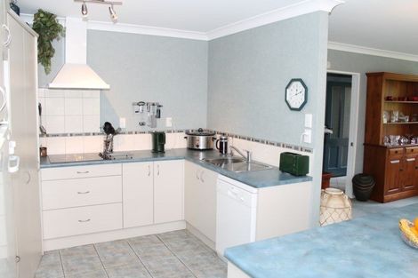 Photo of property in 8 Workman Way, Onerahi, Whangarei, 0110