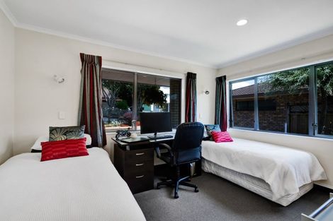 Photo of property in 50d Karina Road, Merrilands, New Plymouth, 4312