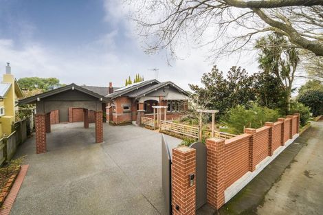 Photo of property in 8 Chaytor Street, West End, Palmerston North, 4410