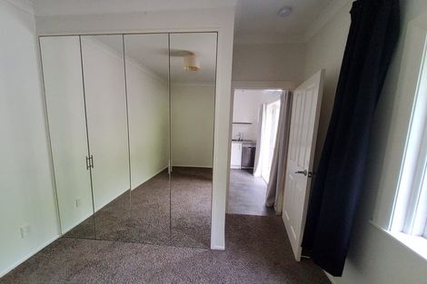 Photo of property in 1 Glasgow Street, Kelburn, Wellington, 6012