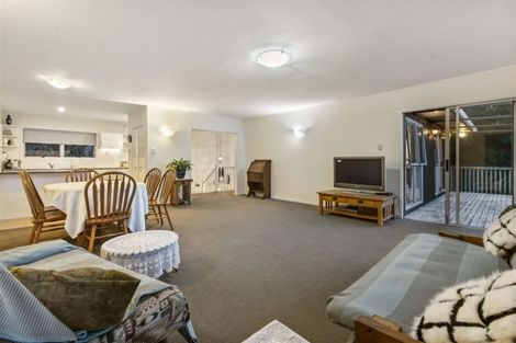 Photo of property in 223a Titirangi Road, Titirangi, Auckland, 0604