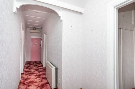 Photo of property in 16 Trafalgar Street, Dannevirke, 4930