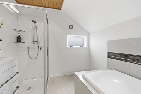 Photo of property in 481 Avonhead Road, Avonhead, Christchurch, 8042