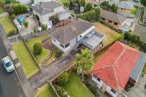 Photo of property in 7 Doone Place, Massey, Auckland, 0614