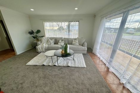 Photo of property in 1 Tir Conaill Avenue, Flat Bush, Auckland, 2019