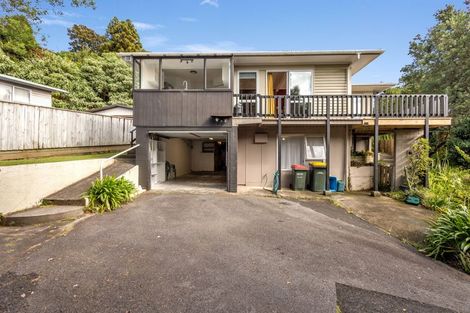 Photo of property in 50 Seaview Road, Marfell, New Plymouth, 4310