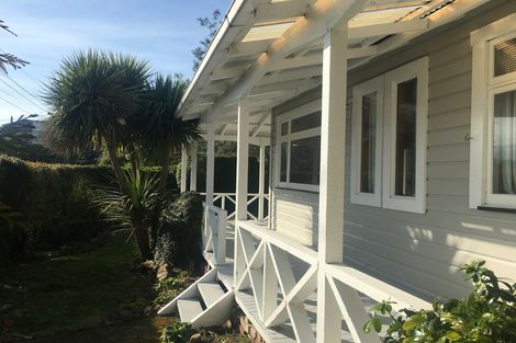 Photo of property in 12 Wharfdale Street, Macandrew Bay, Dunedin, 9014