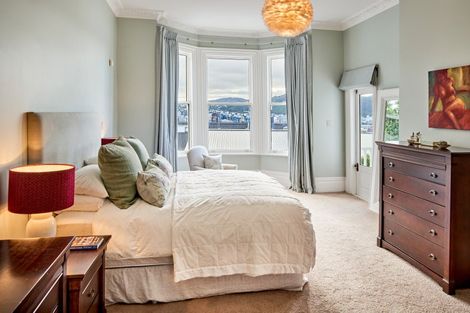 Photo of property in 29 The Crescent, Roseneath, Wellington, 6011