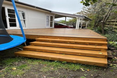 Photo of property in 1/7 The Rosebowl, Sunnyhills, Auckland, 2010