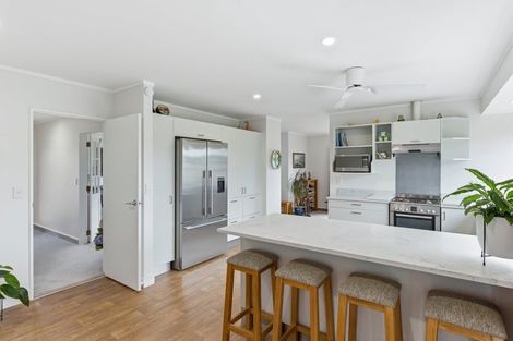 Photo of property in 68 Cedar Drive, Paraparaumu Beach, Paraparaumu, 5032