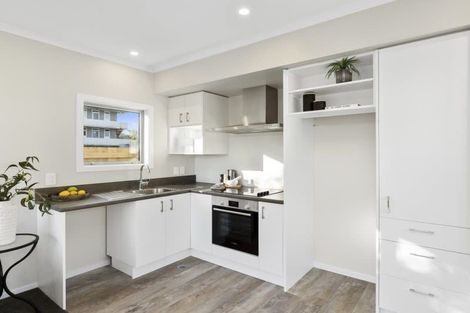 Photo of property in 39 Barber Grove, Moera, Lower Hutt, 5010