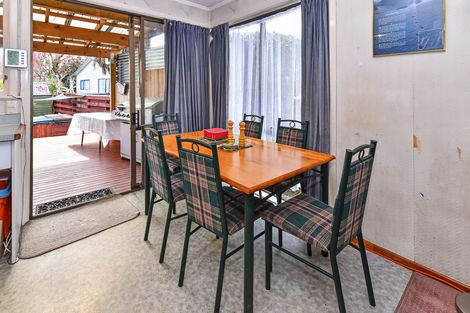 Photo of property in 9 Resolute Way, Papakura, 2110