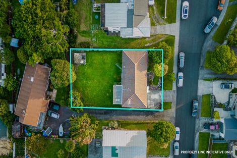 Photo of property in 12 Raelene Place, Massey, Auckland, 0614