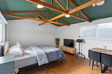 Photo of property in 16 Kruse Place, Redwood, Christchurch, 8051