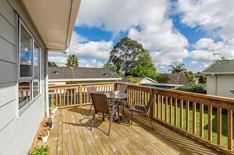 Photo of property in 1/24 Caribbean Drive, Unsworth Heights, Auckland, 0632