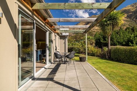 Photo of property in 51 Mathias Terrace, Arthurs Point, Queenstown, 9371