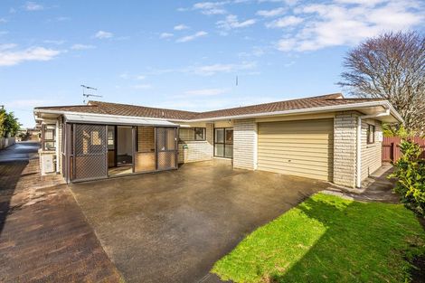 Photo of property in 20 Tukapa Street, Westown, New Plymouth, 4310