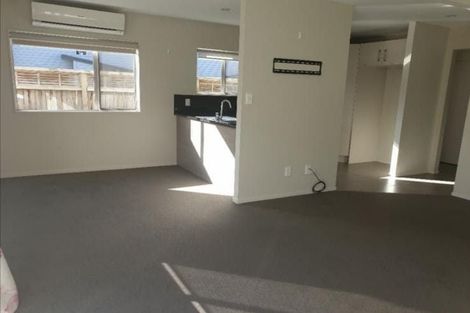 Photo of property in 18/45a Swanson Road, Henderson, Auckland, 0610