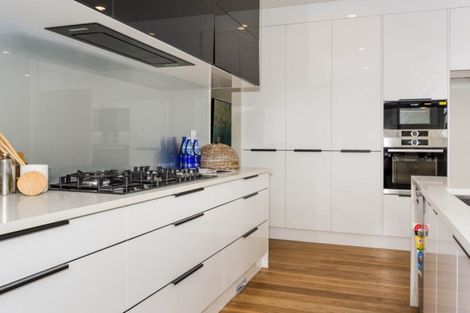 Photo of property in 19 Rangitoto Terrace, Milford, Auckland, 0620