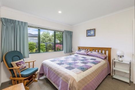 Photo of property in 11a Doment Crescent, Orewa, 0931